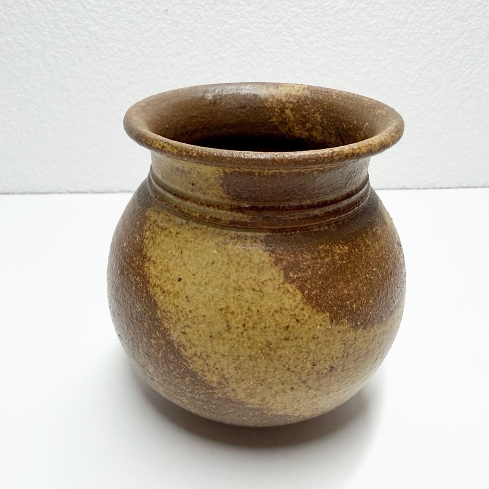 Vintage Handmade Art Pottery Vase Urn Artist Signed